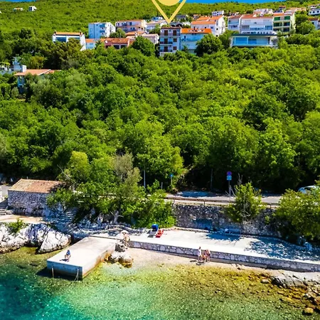 Beachfront 1 - Dramalj By Guide Apartamento Crikvenica